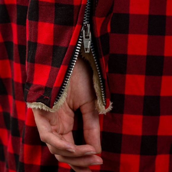 Red Plaid Print Fur Lined.Coat - Picture 3 of 4